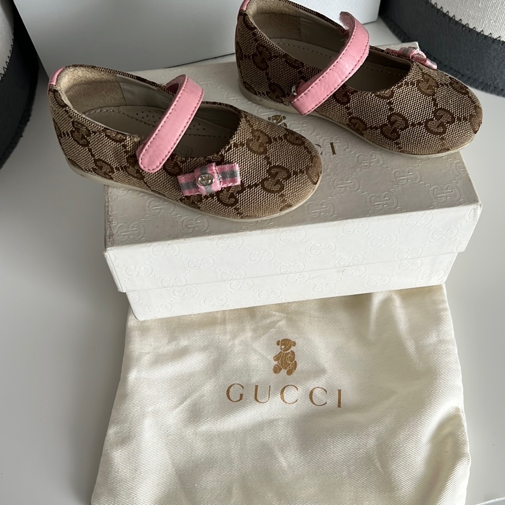 Gucci little girl shoes